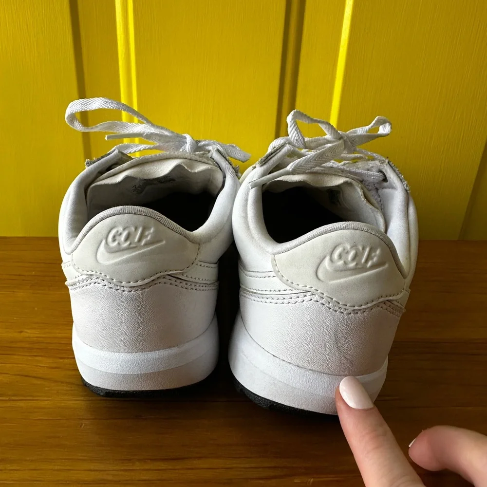 Nike White with Green Accents Golf Shoes ⛳️ - Picture 3 of 7